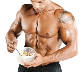 bodybuilder-eating-for-growth